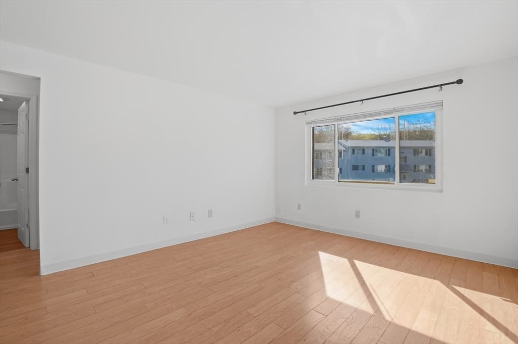 5455 North Main Street # 3D, Fall River MA 02720 photo 8