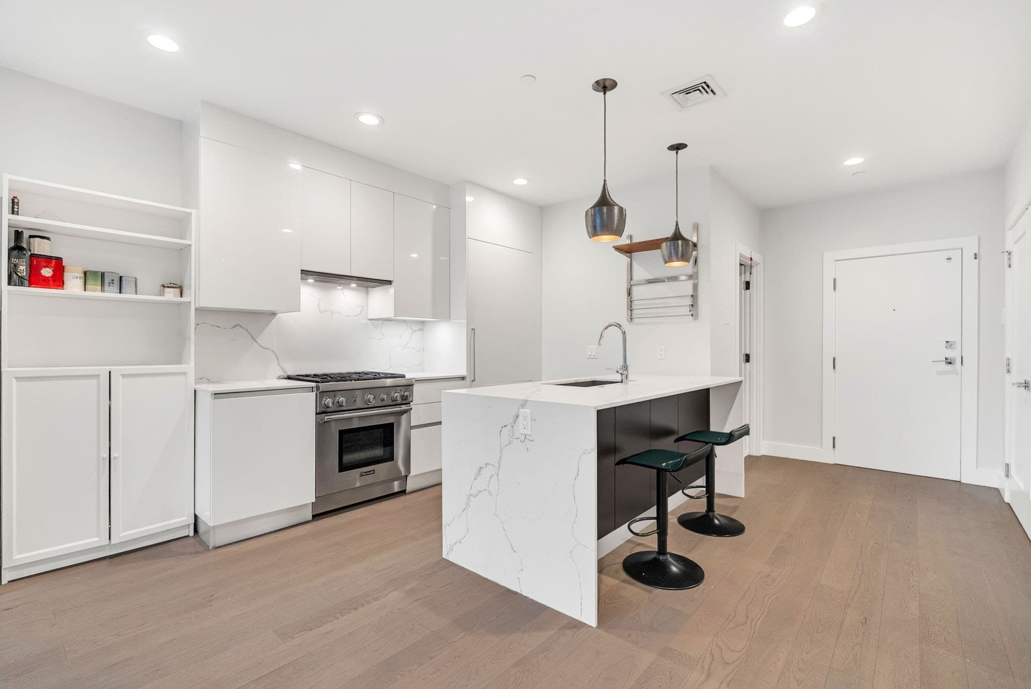 Condominium at 39 A # 12, Boston MA 02127, photo 6 of 17