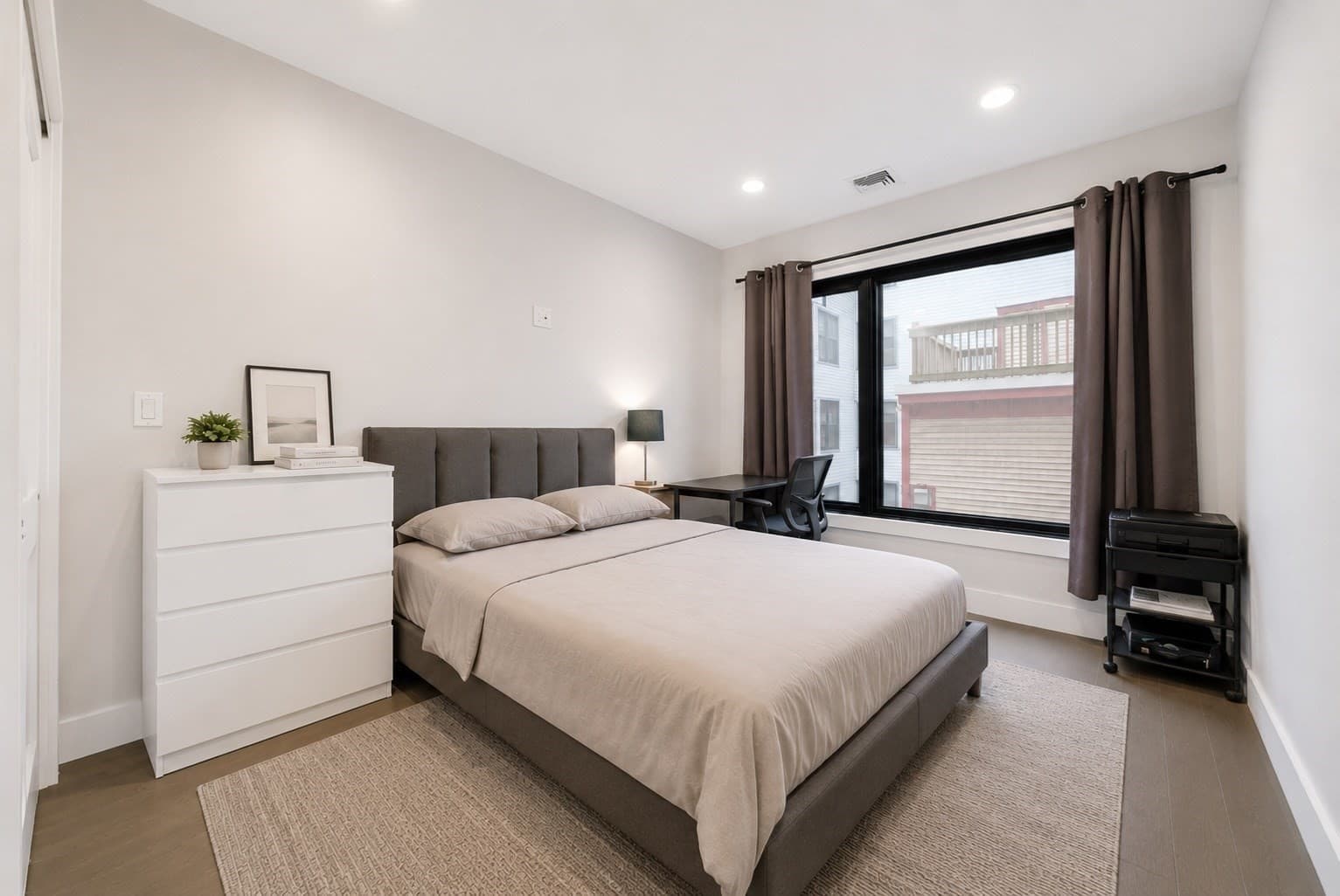 Condominium at 39 A # 12, Boston MA 02127, photo 12 of 17