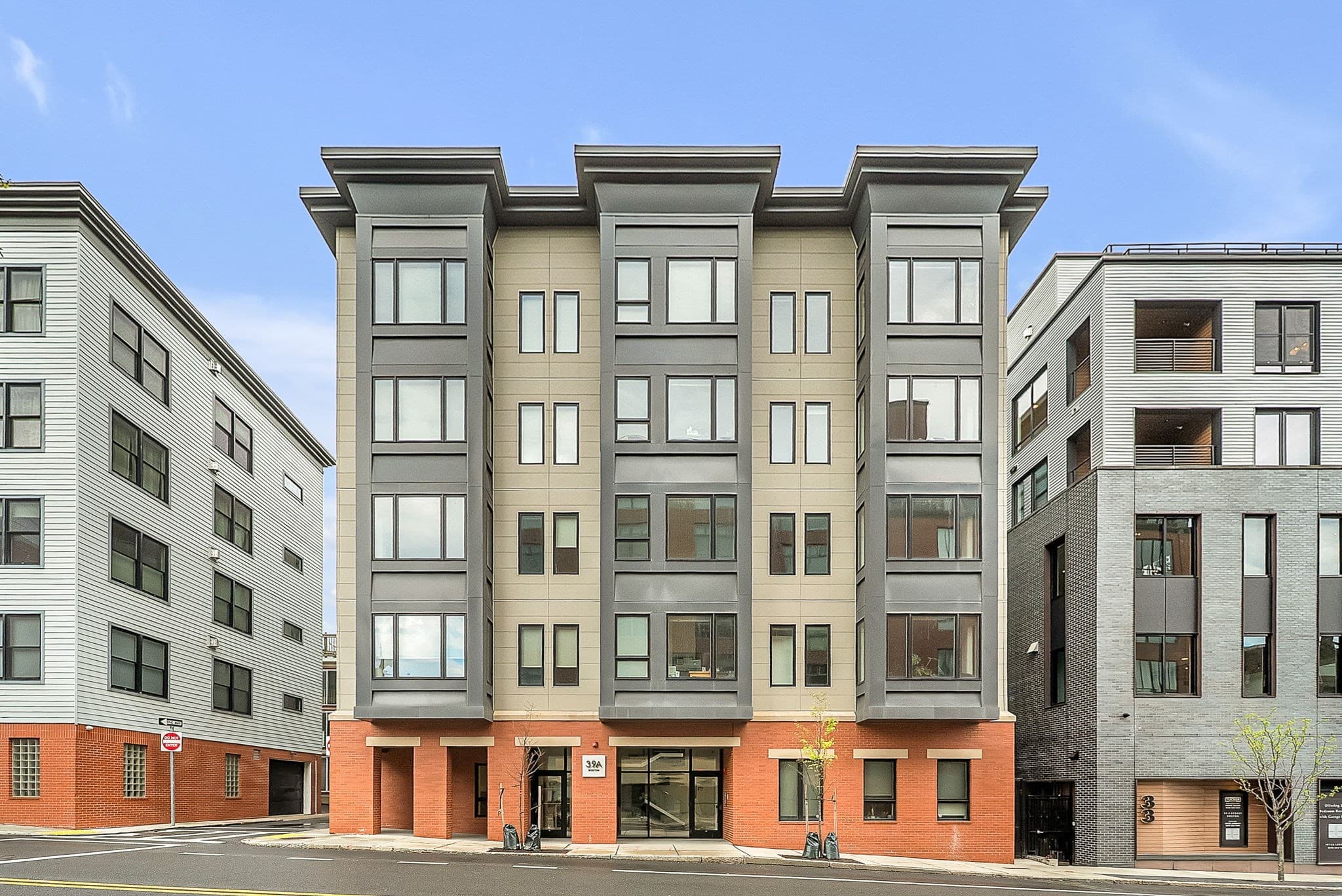 39 A # 12, Boston MA 02127
