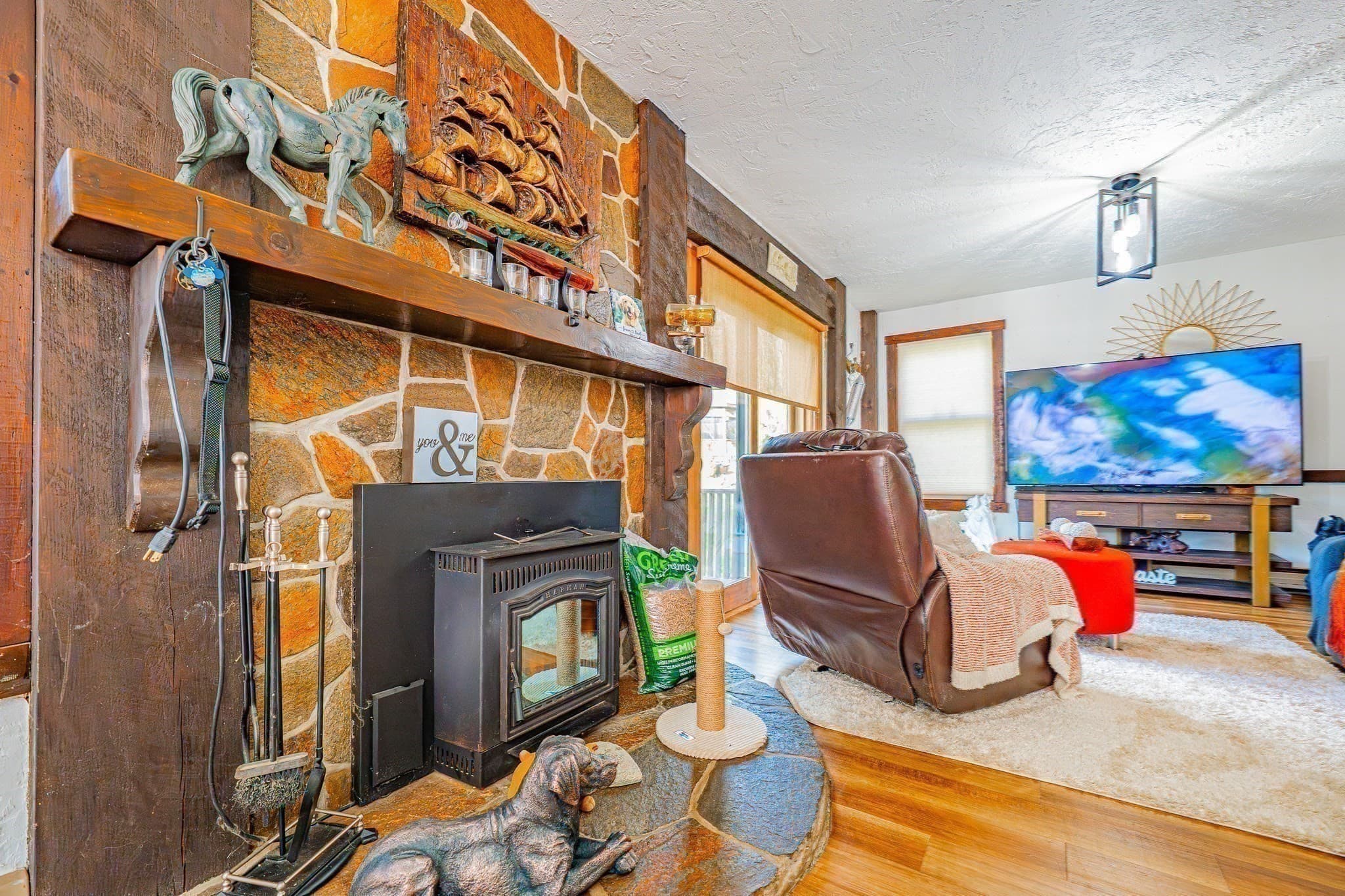 Single Family Residence at 257 Ashby State Rd, Fitchburg MA 01420, photo 17 of 30