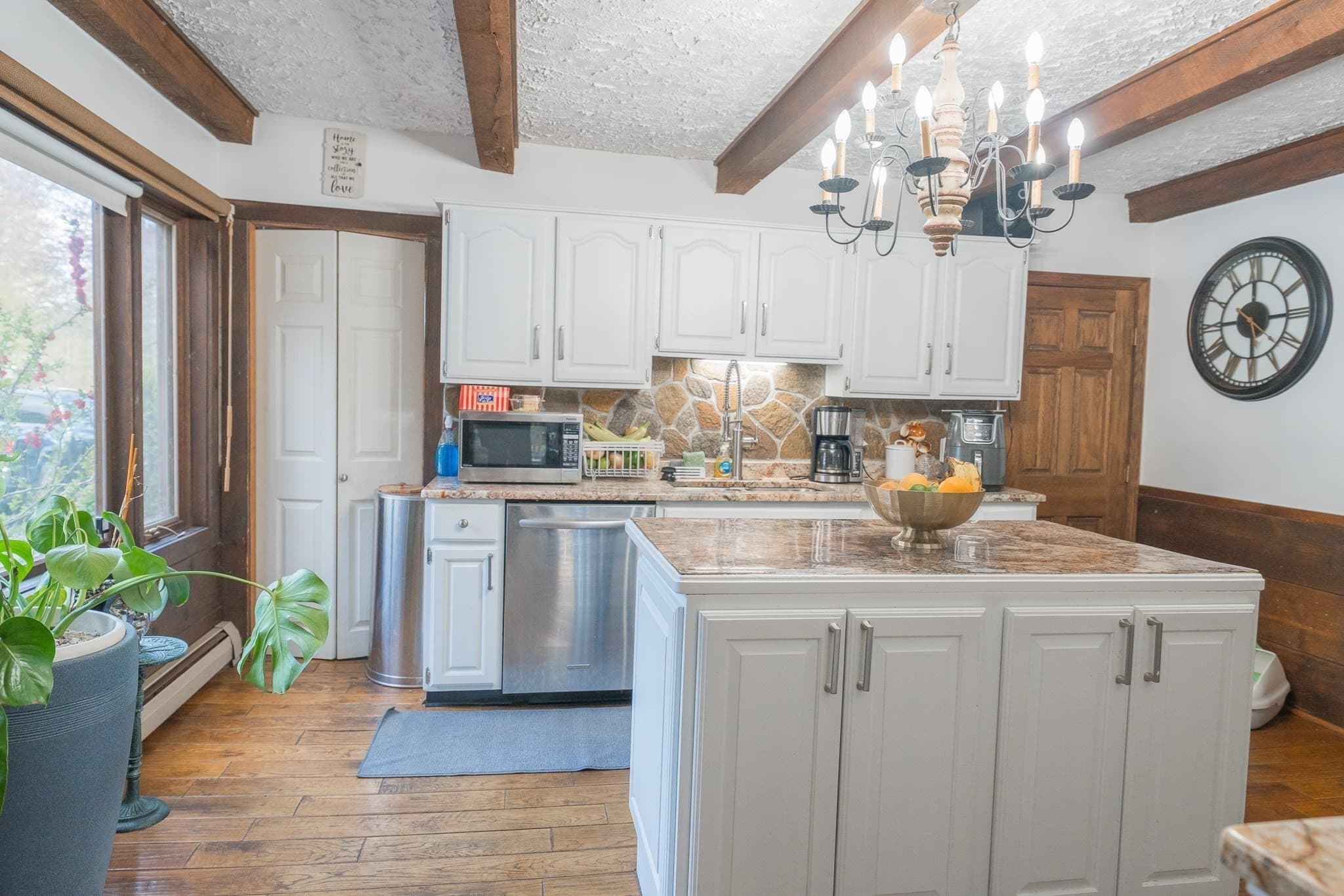 Single Family Residence at 257 Ashby State Rd, Fitchburg MA 01420, photo 12 of 30