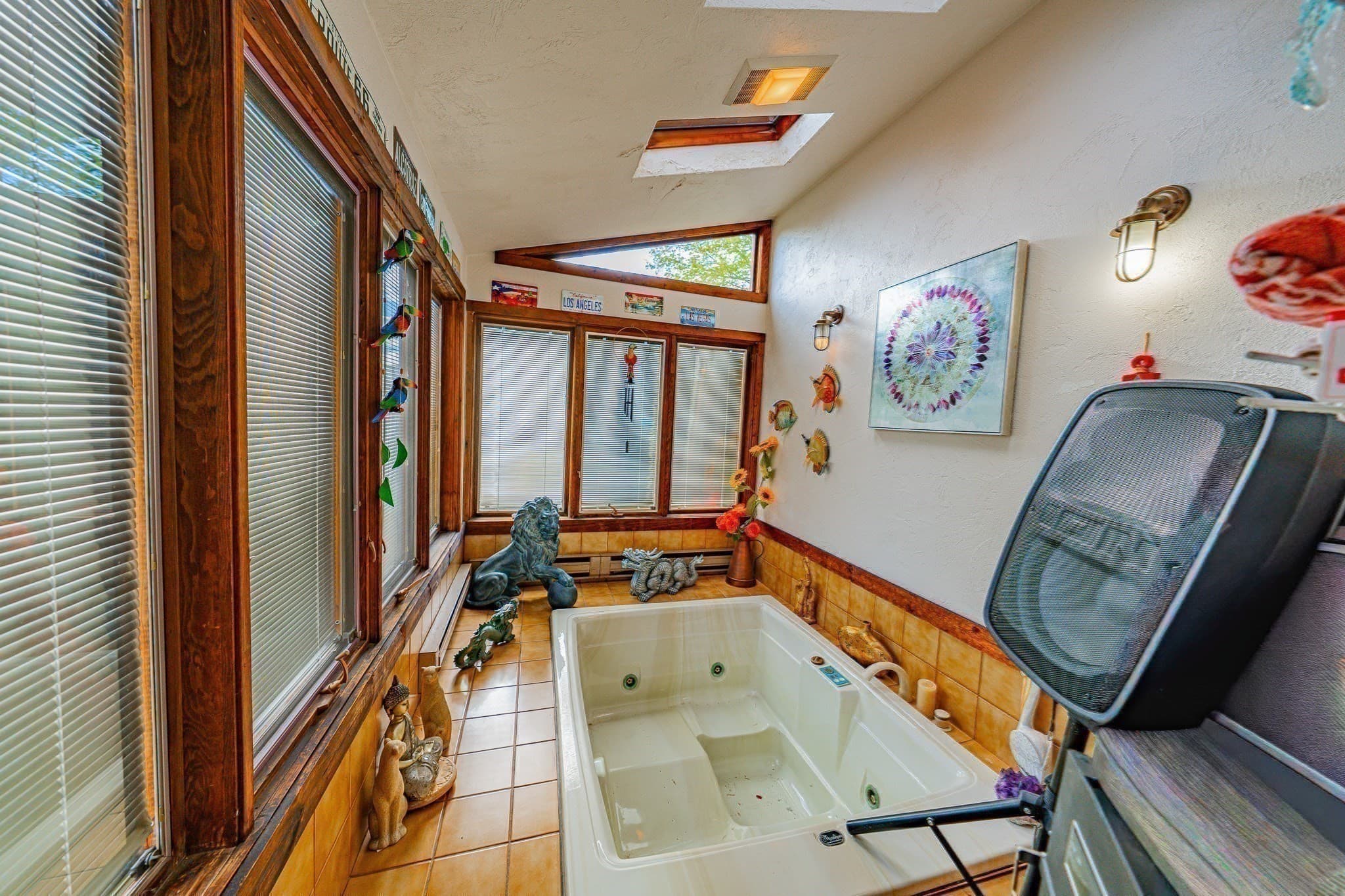 Single Family Residence at 257 Ashby State Rd, Fitchburg MA 01420, photo 21 of 30