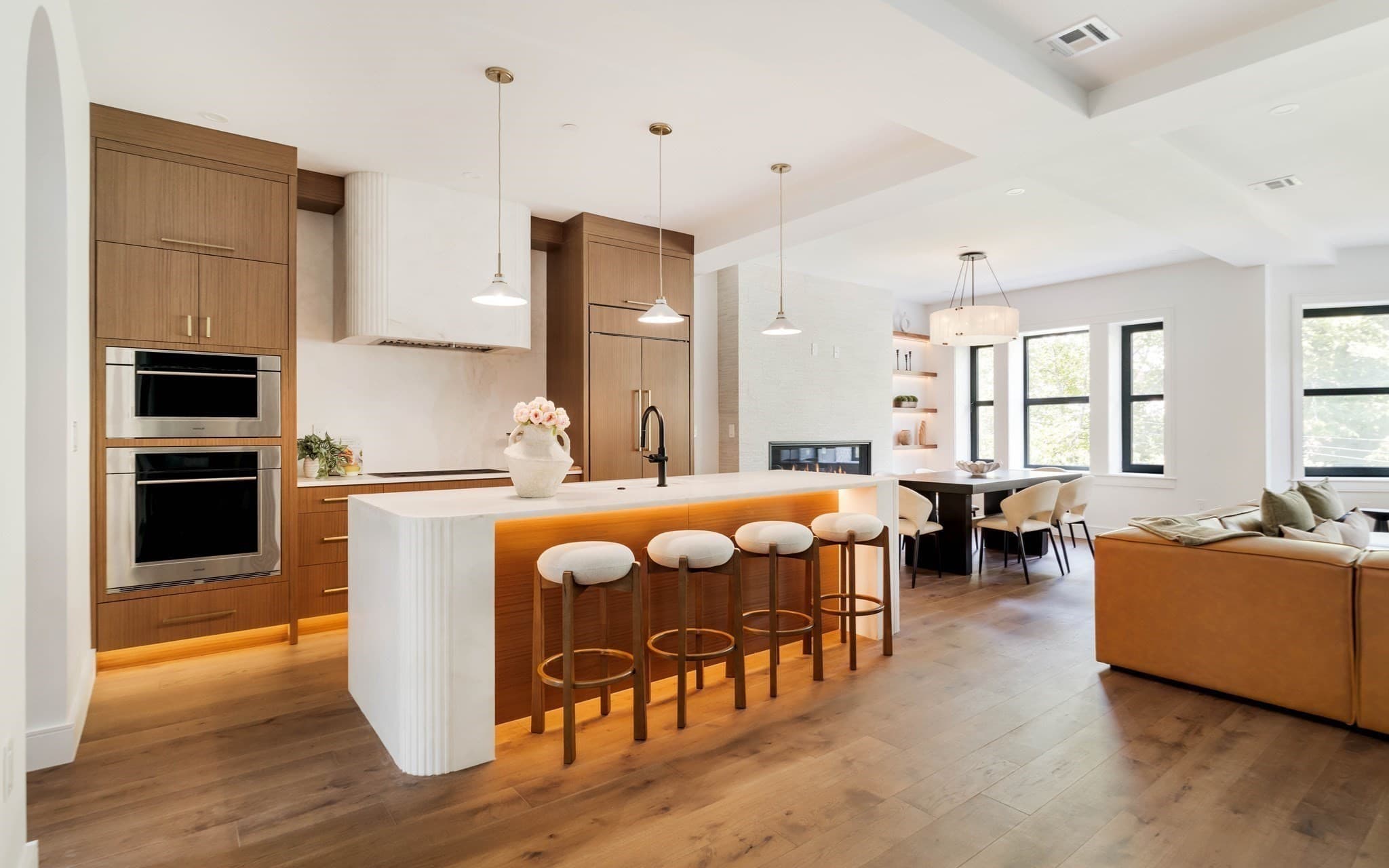 Condominium at 79 Park St # 3, Brookline MA 02446, photo 2 of 33