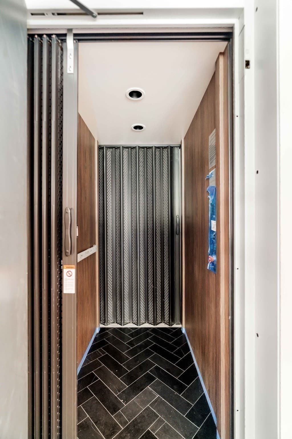 Condominium at 79 Park St # 3, Brookline MA 02446, photo 19 of 33