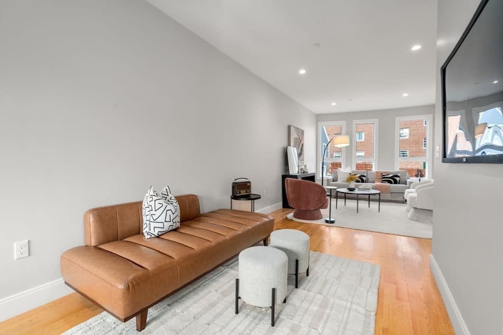 Condominium at 123-125 Centre St, Boston MA 02124, Boston, photo 17 of 41