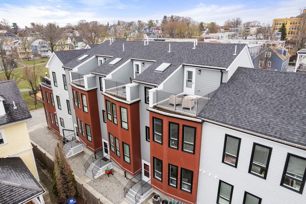 Condominium at 123-125 Centre St, Boston MA 02124, Boston, photo 32 of 41