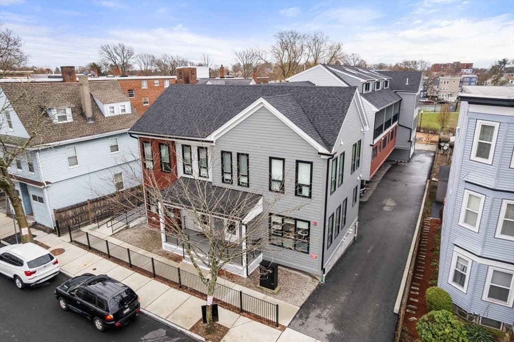 Condominium at 123-125 Centre St, Boston MA 02124, Boston, photo 10 of 41