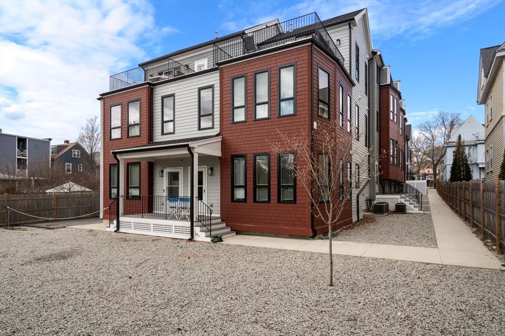 Condominium at 123-125 Centre St, Boston MA 02124, Boston, photo 33 of 41