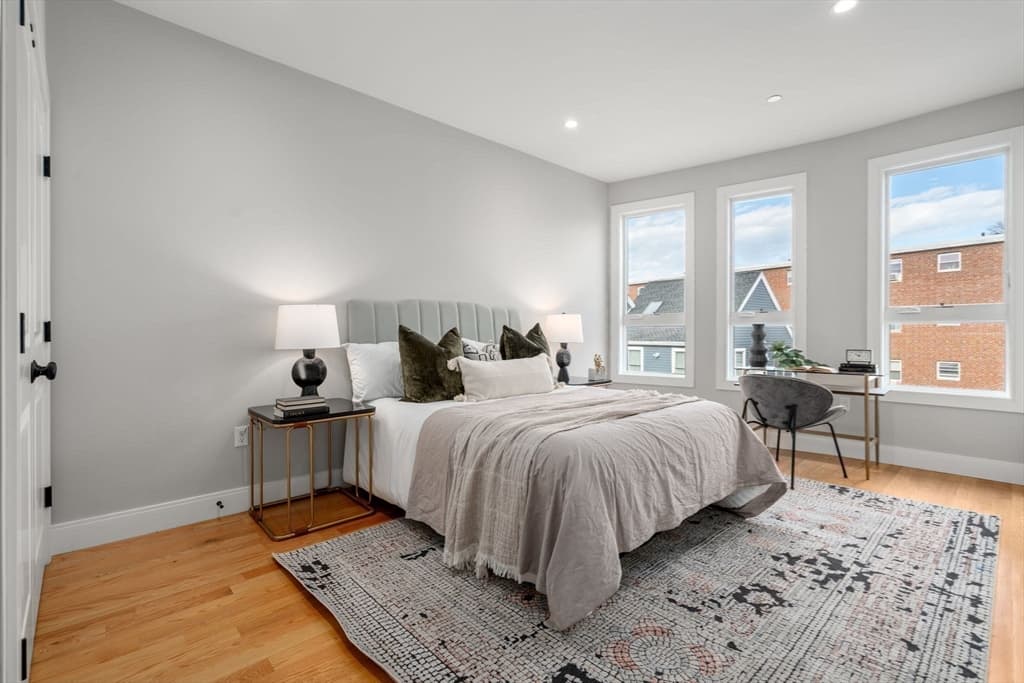Condominium at 123-125 Centre St, Boston MA 02124, Boston, photo 4 of 38
