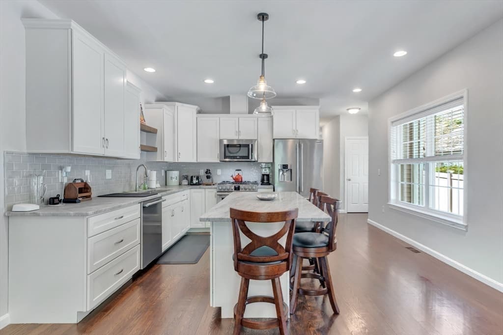 Condominium at 122 Milton St # 122, Dedham MA 02026, photo 11 of 24