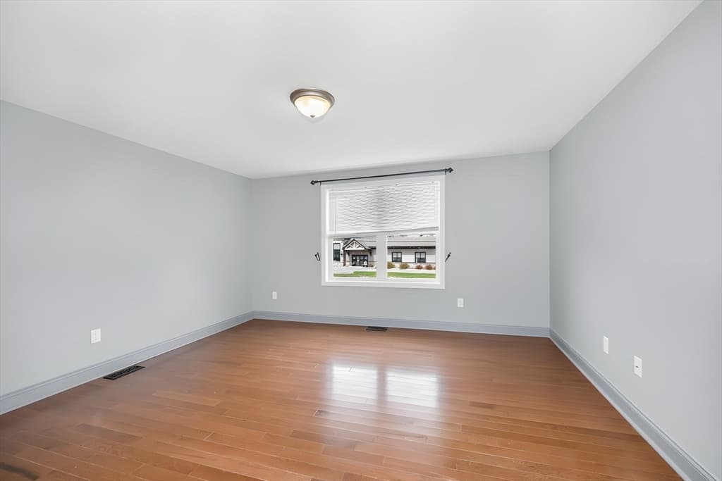 Single Family Residence at 821 Merrimack Ave, Dracut MA 01826, photo 17 of 40