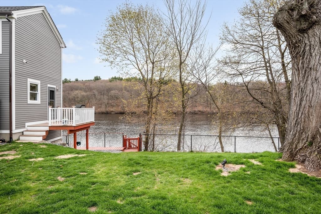 Single Family Residence at 821 Merrimack Ave, Dracut MA 01826, photo 33 of 40