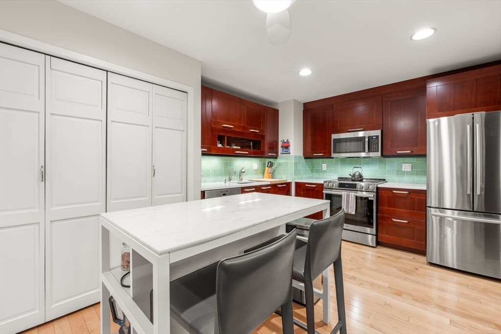Condominium at 333 Commonwealth Ave # 14, Boston MA 02115, photo 6 of 20