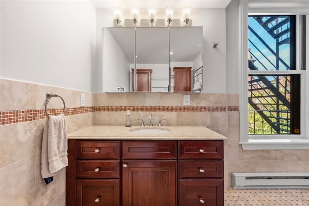 Condominium at 333 Commonwealth Ave # 14, Boston MA 02115, photo 9 of 20
