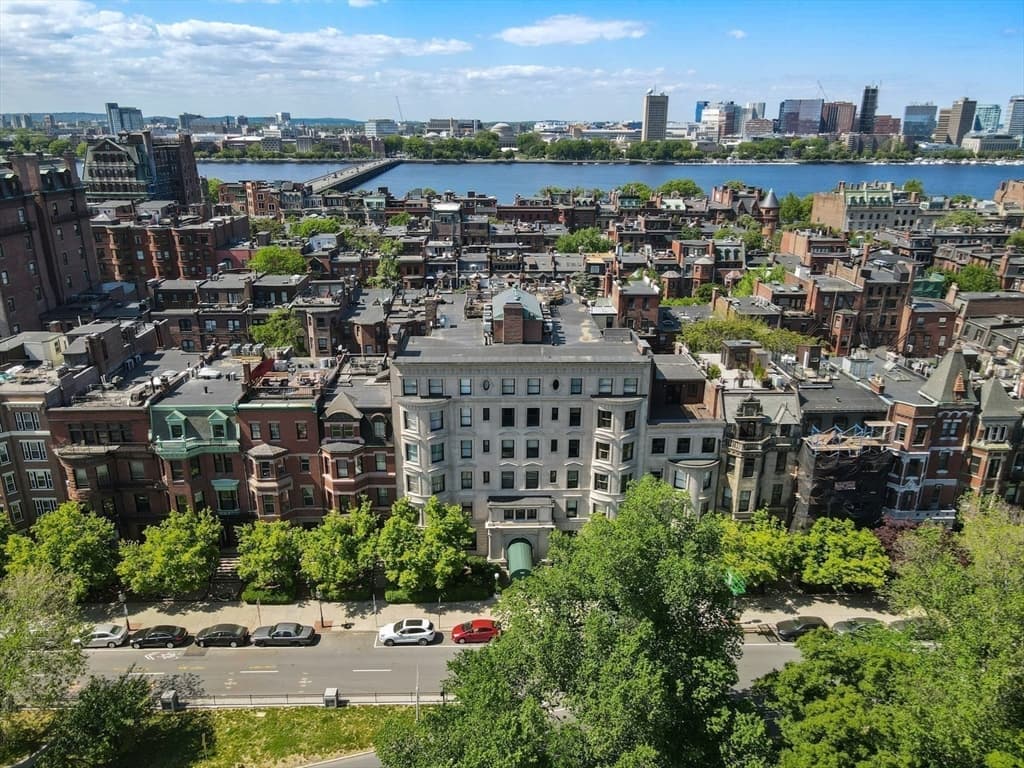 Condominium at 333 Commonwealth Ave # 14, Boston MA 02115, photo 18 of 20