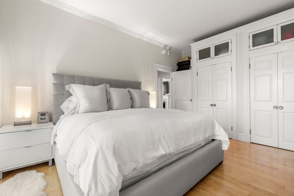 Condominium at 333 Commonwealth Ave # 14, Boston MA 02115, photo 8 of 20
