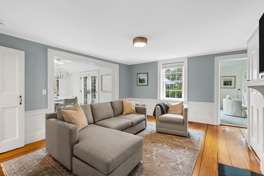Single Family Residence at 37 Lincoln St, Hingham MA 02043, photo 10 of 41