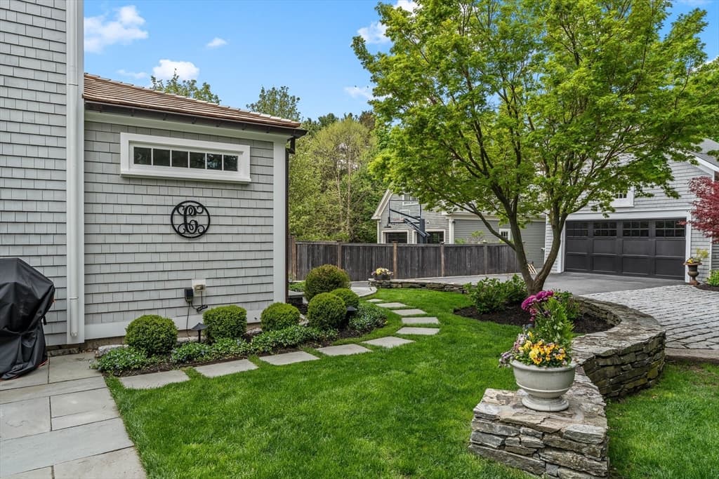 Single Family Residence at 37 Lincoln St, Hingham MA 02043, photo 33 of 41