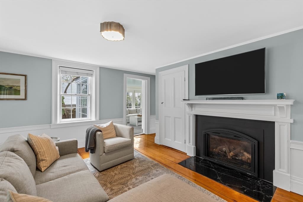 Single Family Residence at 37 Lincoln St, Hingham MA 02043, photo 11 of 41