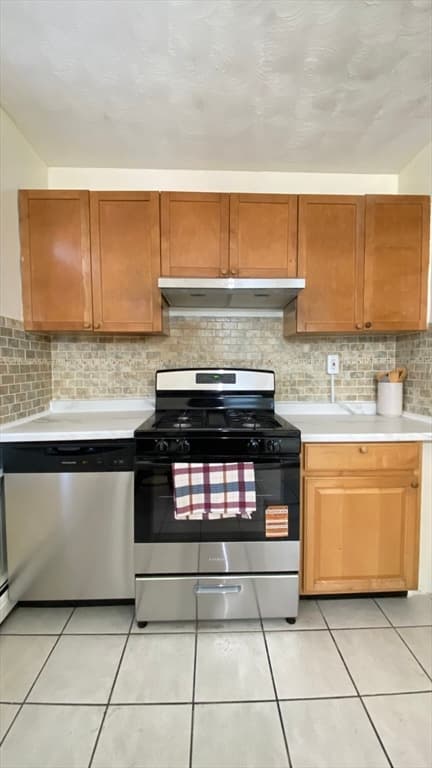 Single Family Residence at 75 Plain St, Lowell MA 01851, photo 14 of 28
