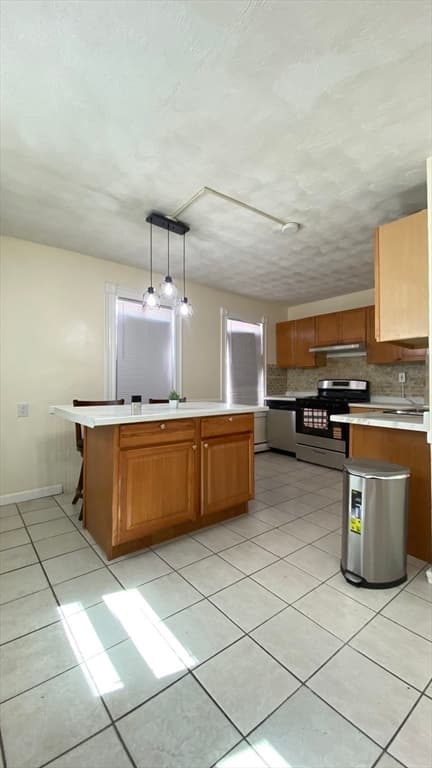 Single Family Residence at 75 Plain St, Lowell MA 01851, photo 15 of 28