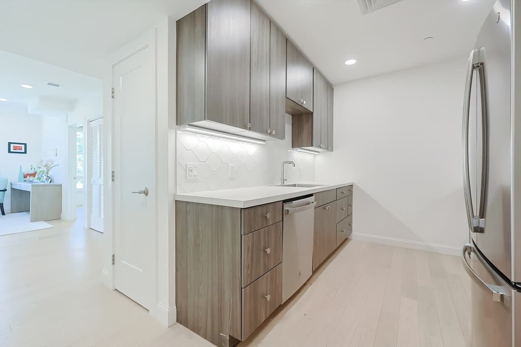 368 Pleasant St # 204, Malden MA 02148 photo 7