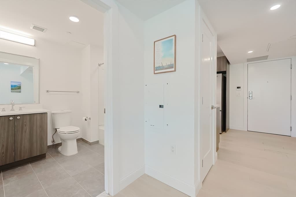 368 Pleasant St # 204, Malden MA 02148 photo 19
