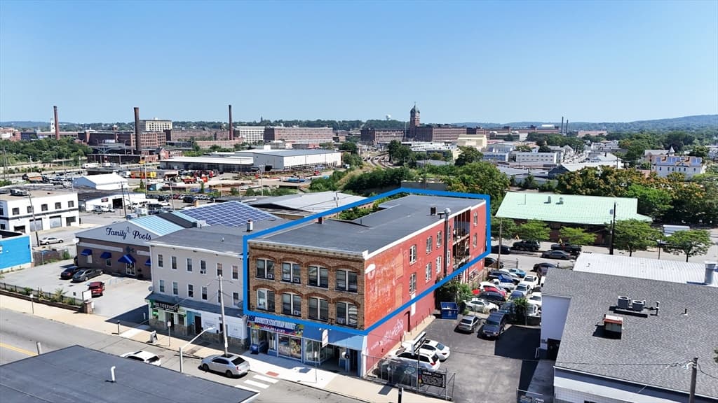 86 S Broadway, Lawrence MA 01843