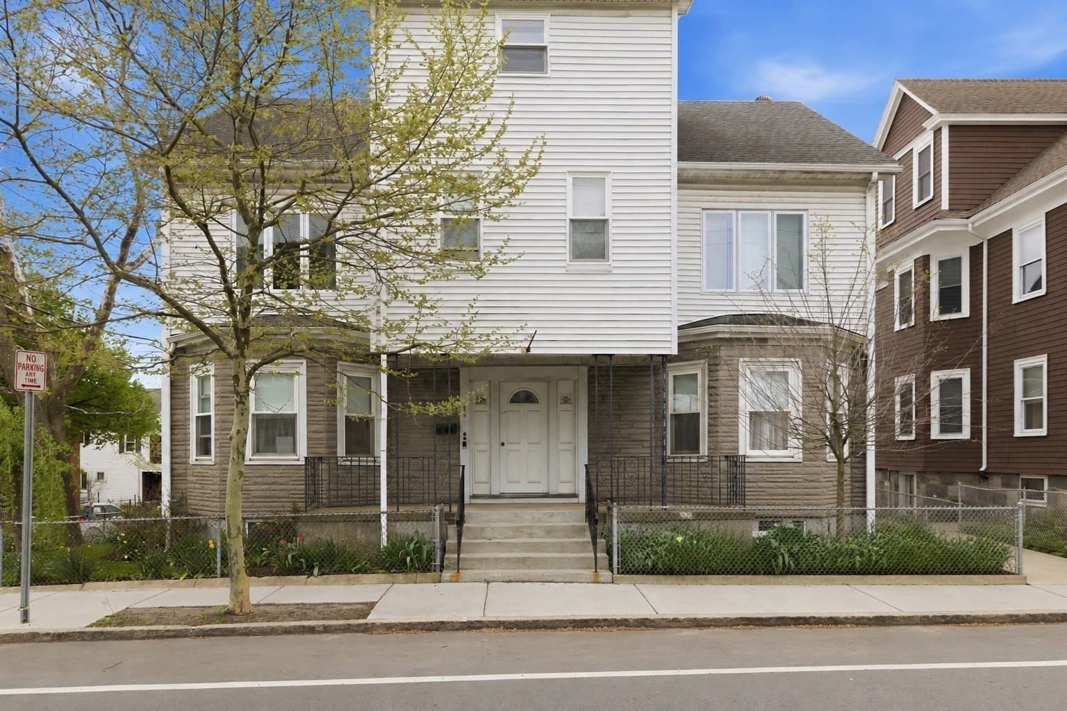 3 Family - 3 Units Up/Down at 126 Summer St, Somerville MA 02143, photo 5 of 32