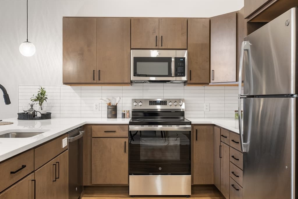 22 Elm St # 310, Worcester MA 01608 photo 6