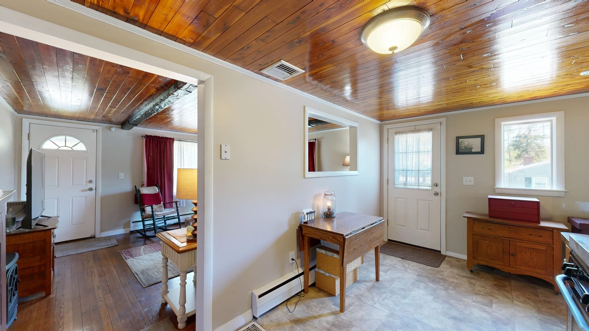 Single Family Residence at 10 Edson Street, Taunton MA 02780, photo 6 of 40