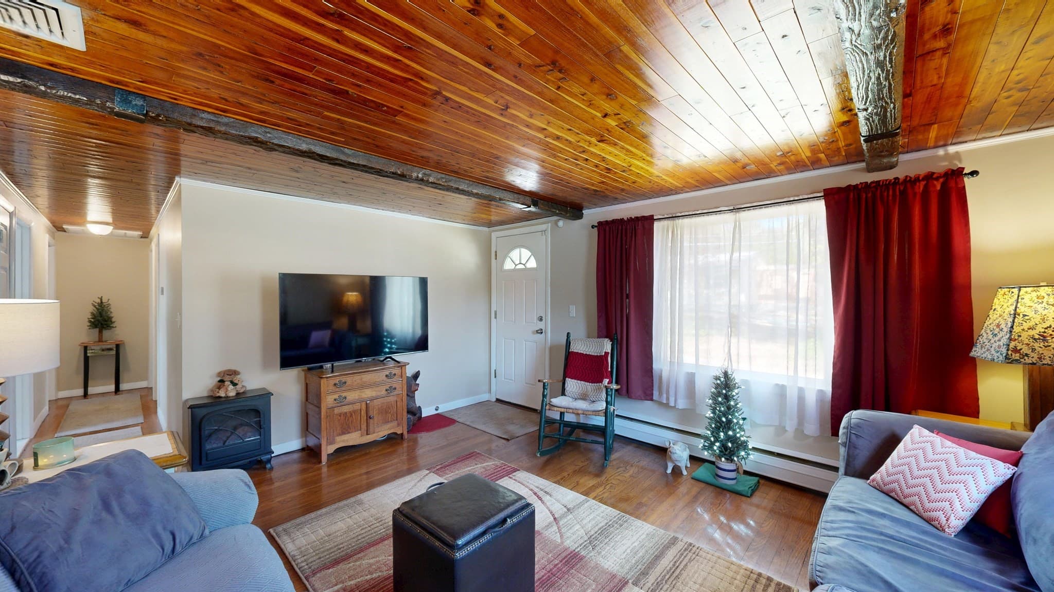 Single Family Residence at 10 Edson Street, Taunton MA 02780, photo 3 of 40