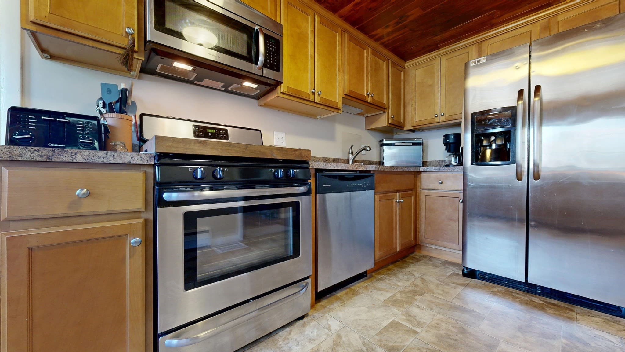 Single Family Residence at 10 Edson Street, Taunton MA 02780, photo 10 of 40