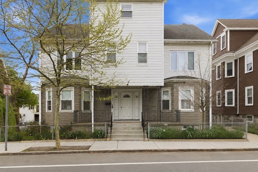 5-9 Family at 126-130 Summer Street, Somerville MA 02143, Somerville, photo 2 of 36