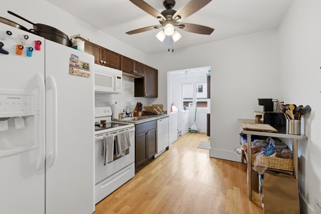 5-9 Family at 126-130 Summer Street, Somerville MA 02143, Somerville, photo 28 of 36