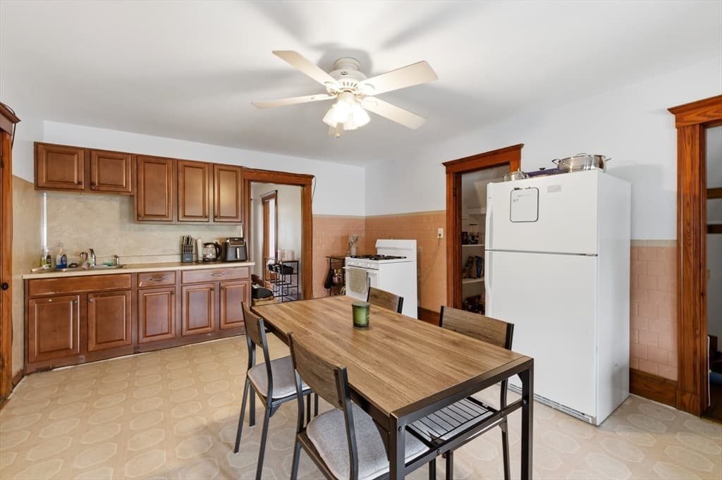 5-9 Family at 126-130 Summer Street, Somerville MA 02143, Somerville, photo 18 of 36