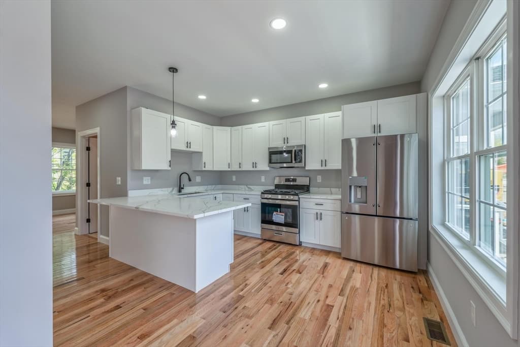 362 High St # 0, Fall River MA 02720 photo 5