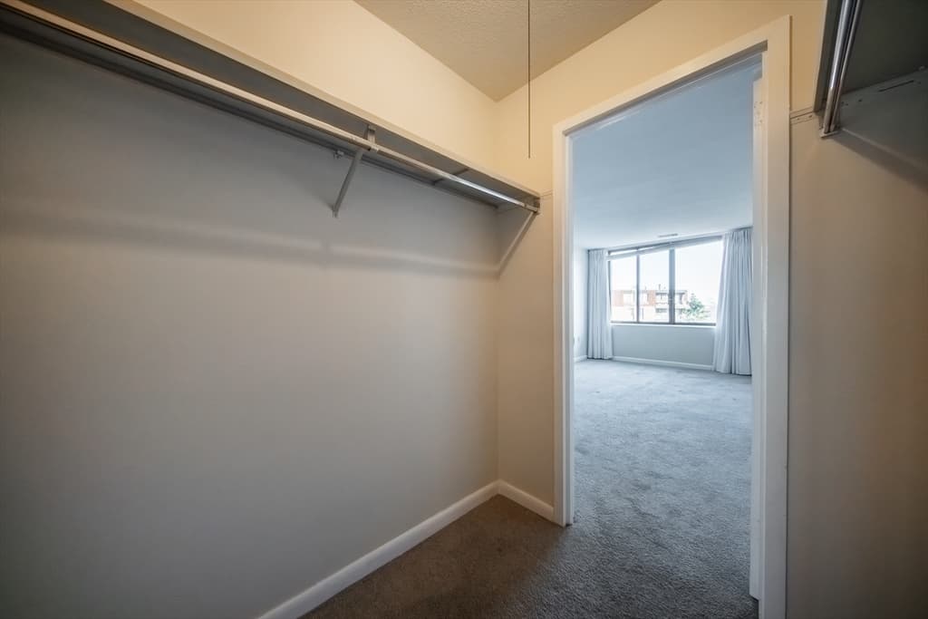 Condominium at 1002 Paradise Rd, Swampscott MA 01907, Swampscott, photo 16 of 23