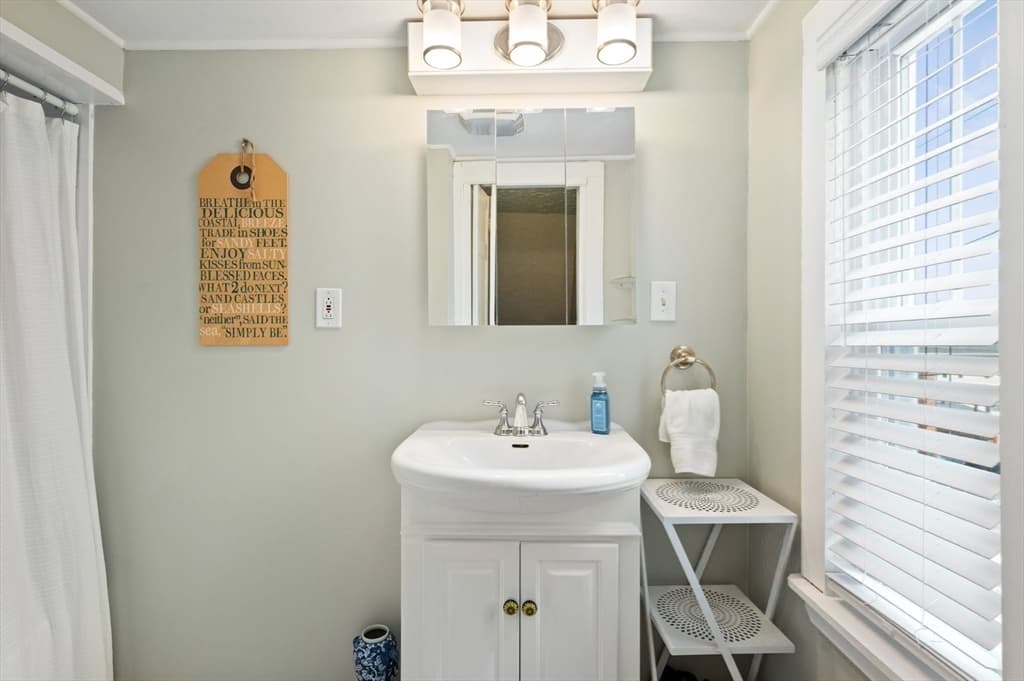 Single Family Residence at 4 Olive Street, Newburyport MA 01950, photo 20 of 26