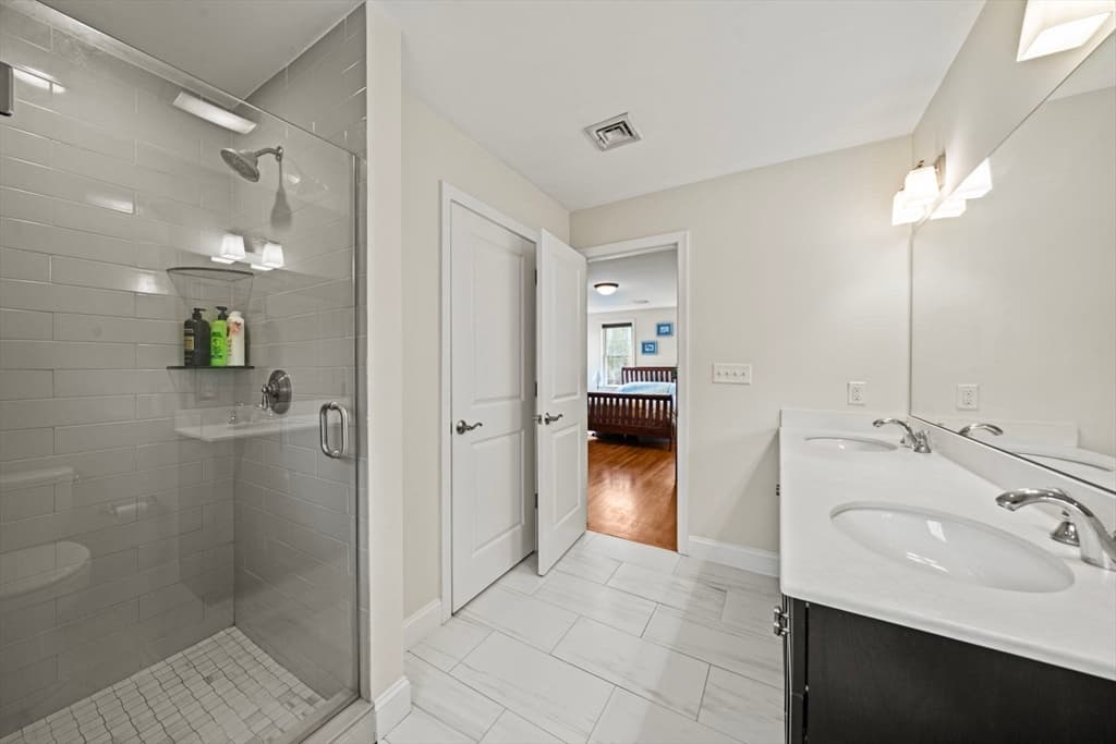 2 O'connor Lane, Woburn MA 01801 photo 27