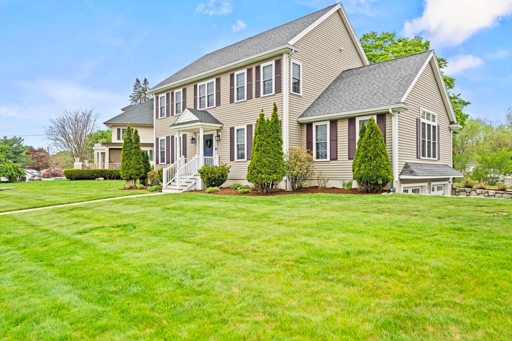 2 O'connor Lane, Woburn MA 01801