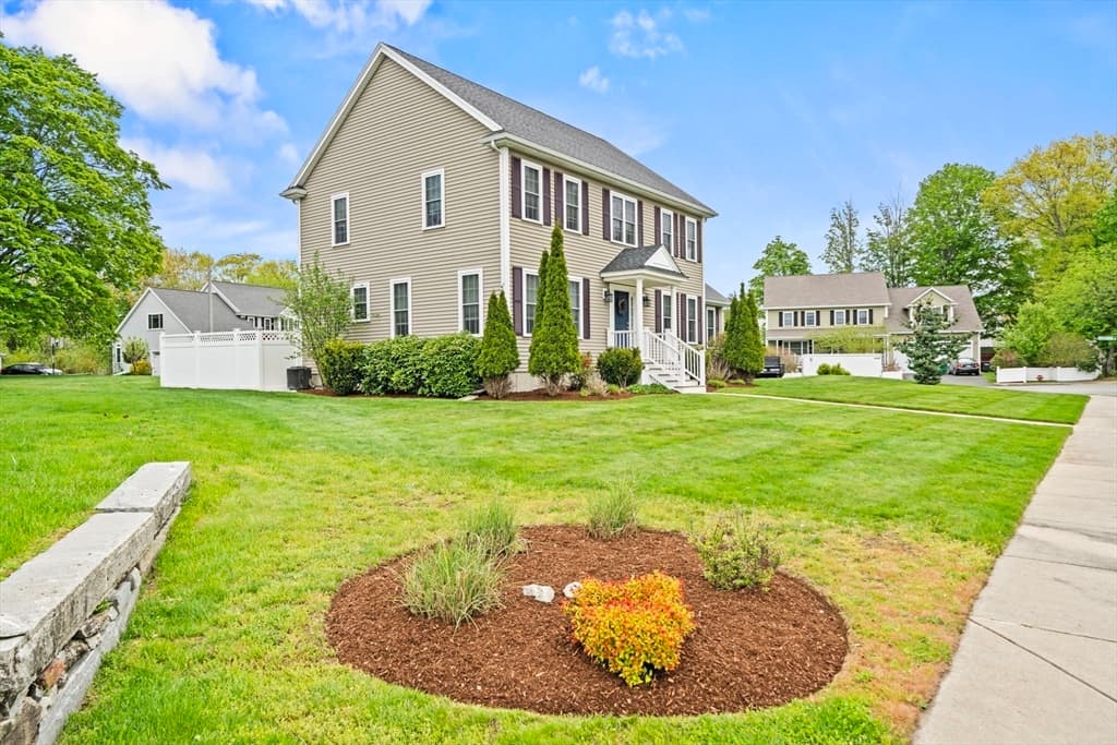 2 O'connor Lane, Woburn MA 01801 photo 5
