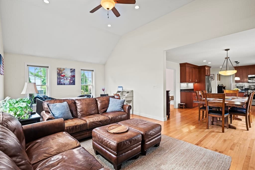2 O'connor Lane, Woburn MA 01801 photo 14
