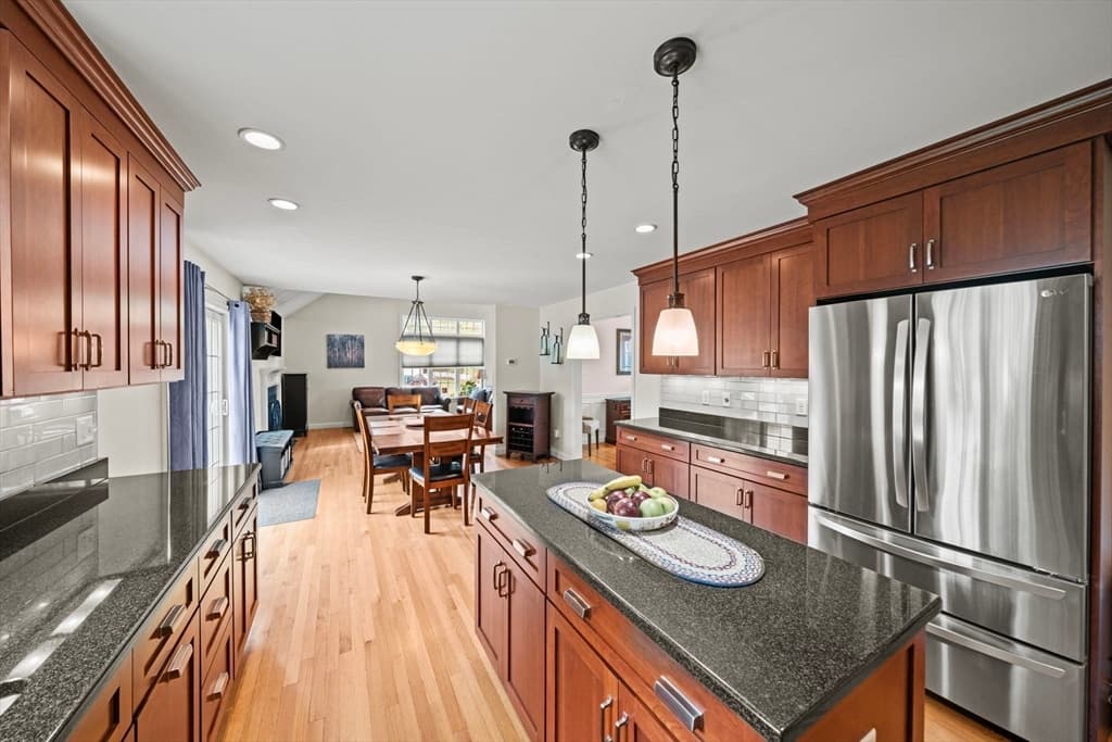 2 O'connor Lane, Woburn MA 01801 photo 8
