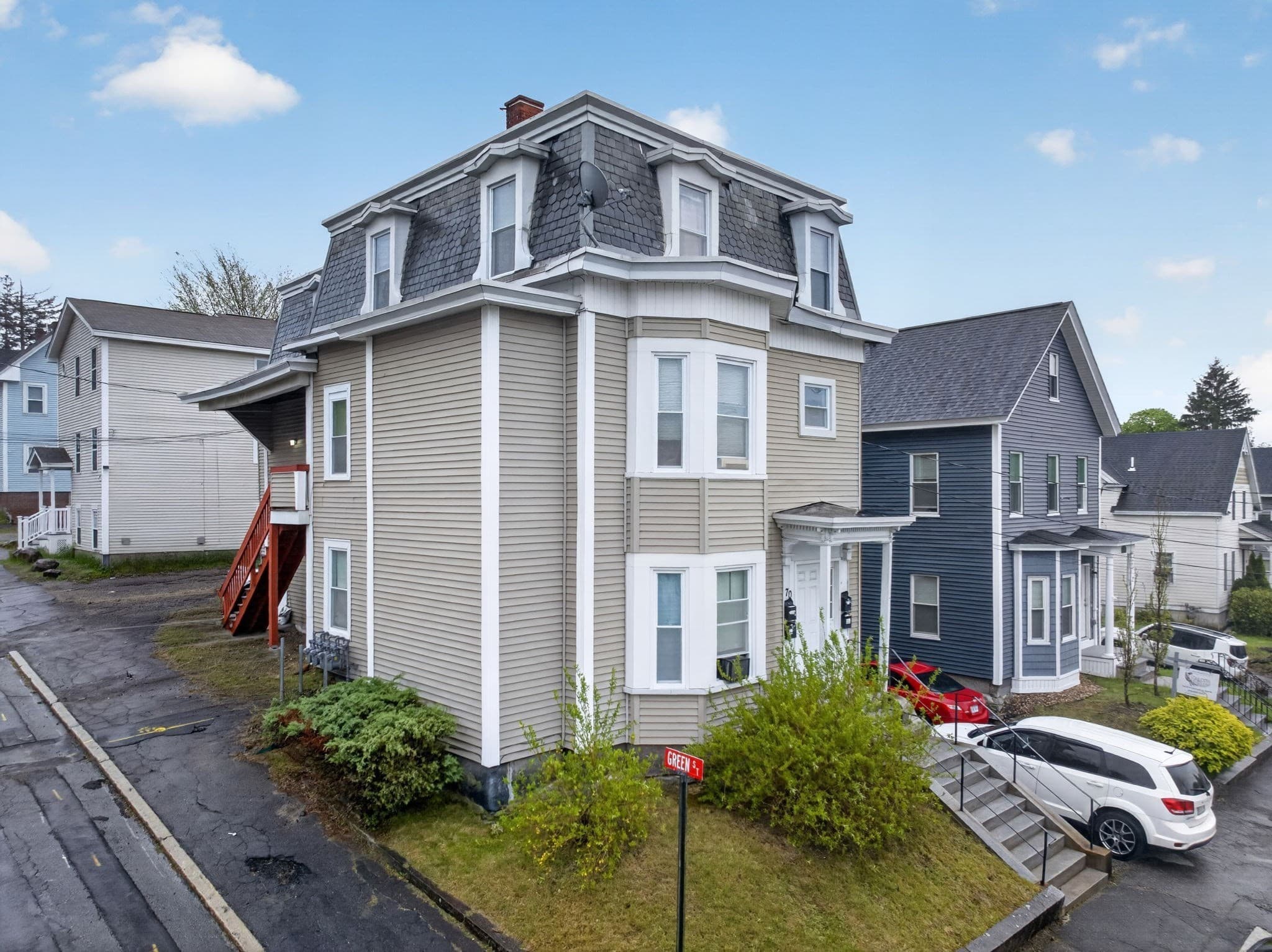 4 Family at 70 Myrtle Ave, Fitchburg MA 01420, photo 3 of 42