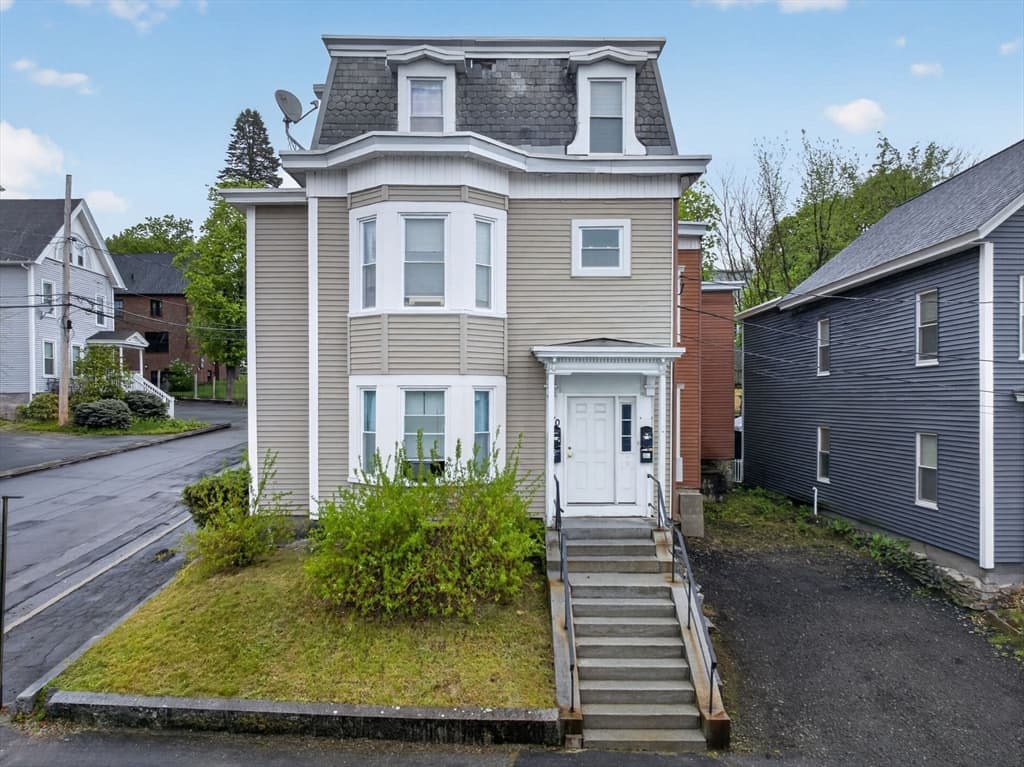 70 Myrtle Ave, Fitchburg MA 01420