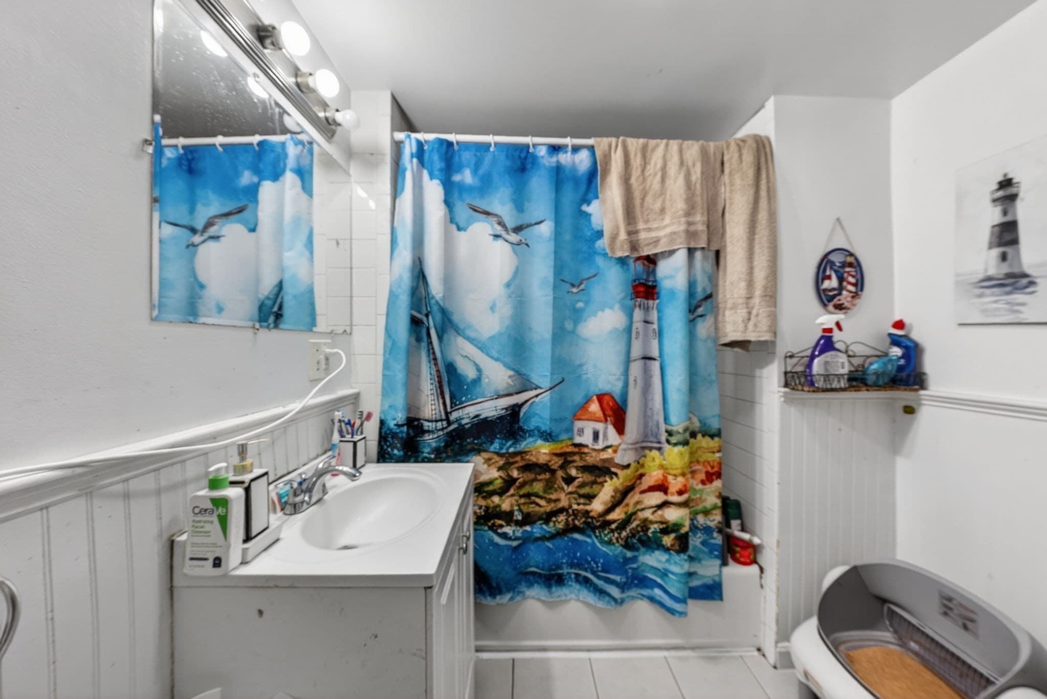 4 Family at 70 Myrtle Ave, Fitchburg MA 01420, photo 14 of 42