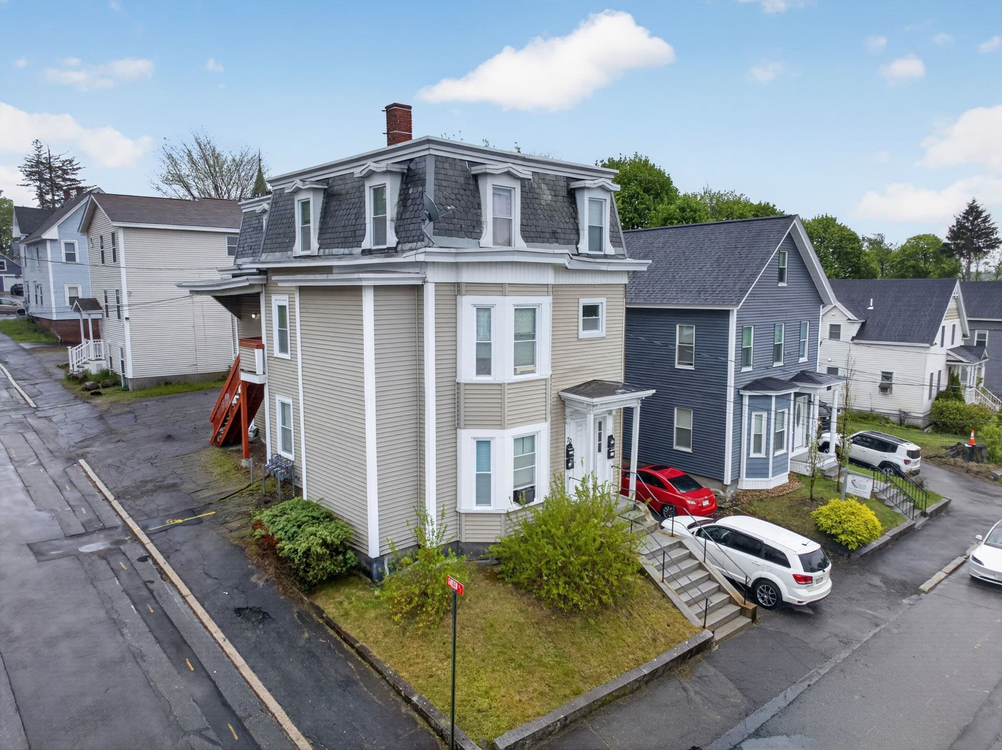 4 Family at 70 Myrtle Ave, Fitchburg MA 01420, photo 4 of 42