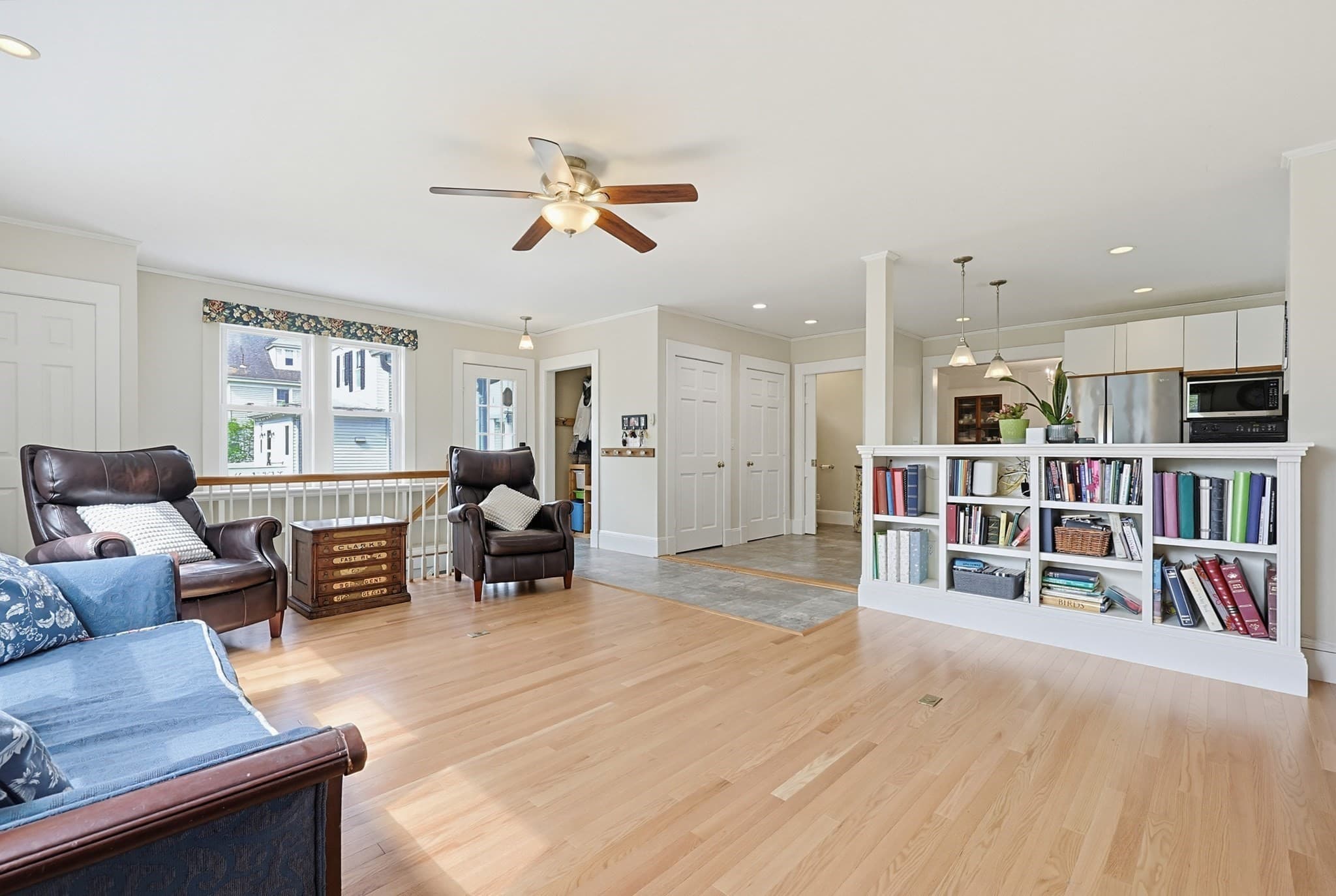 Single Family Residence at 24 Riverside Pl, Walpole MA 02081, photo 4 of 39